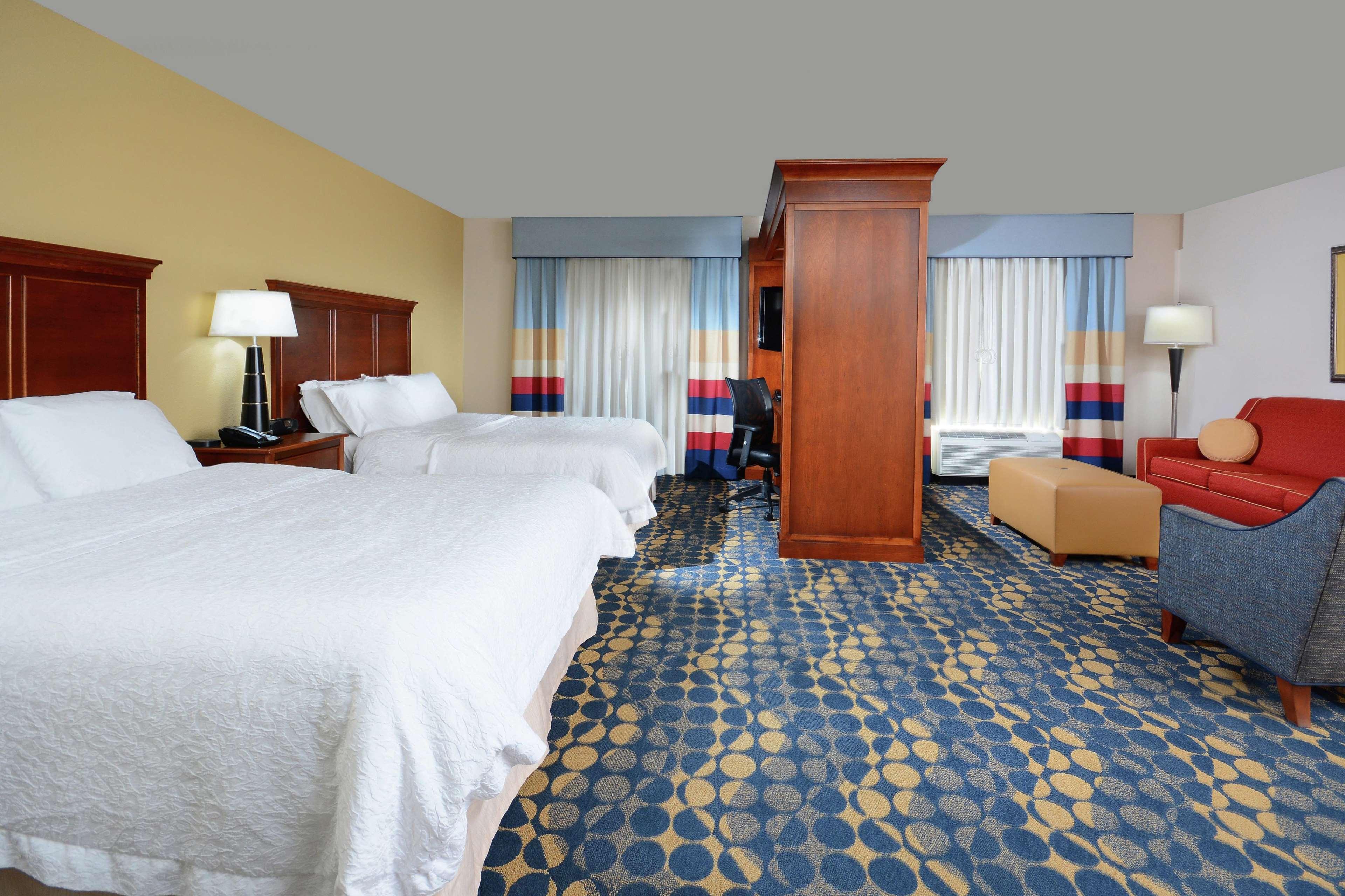 Hampton Inn & Suites Гантерсвілл Екстер'єр фото