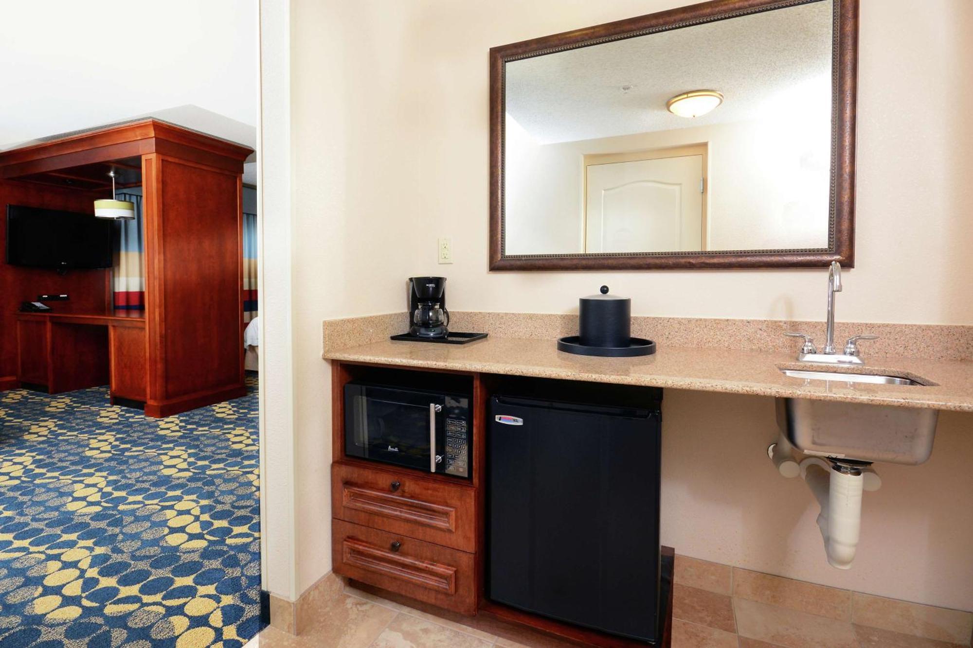 Hampton Inn & Suites Гантерсвілл Екстер'єр фото
