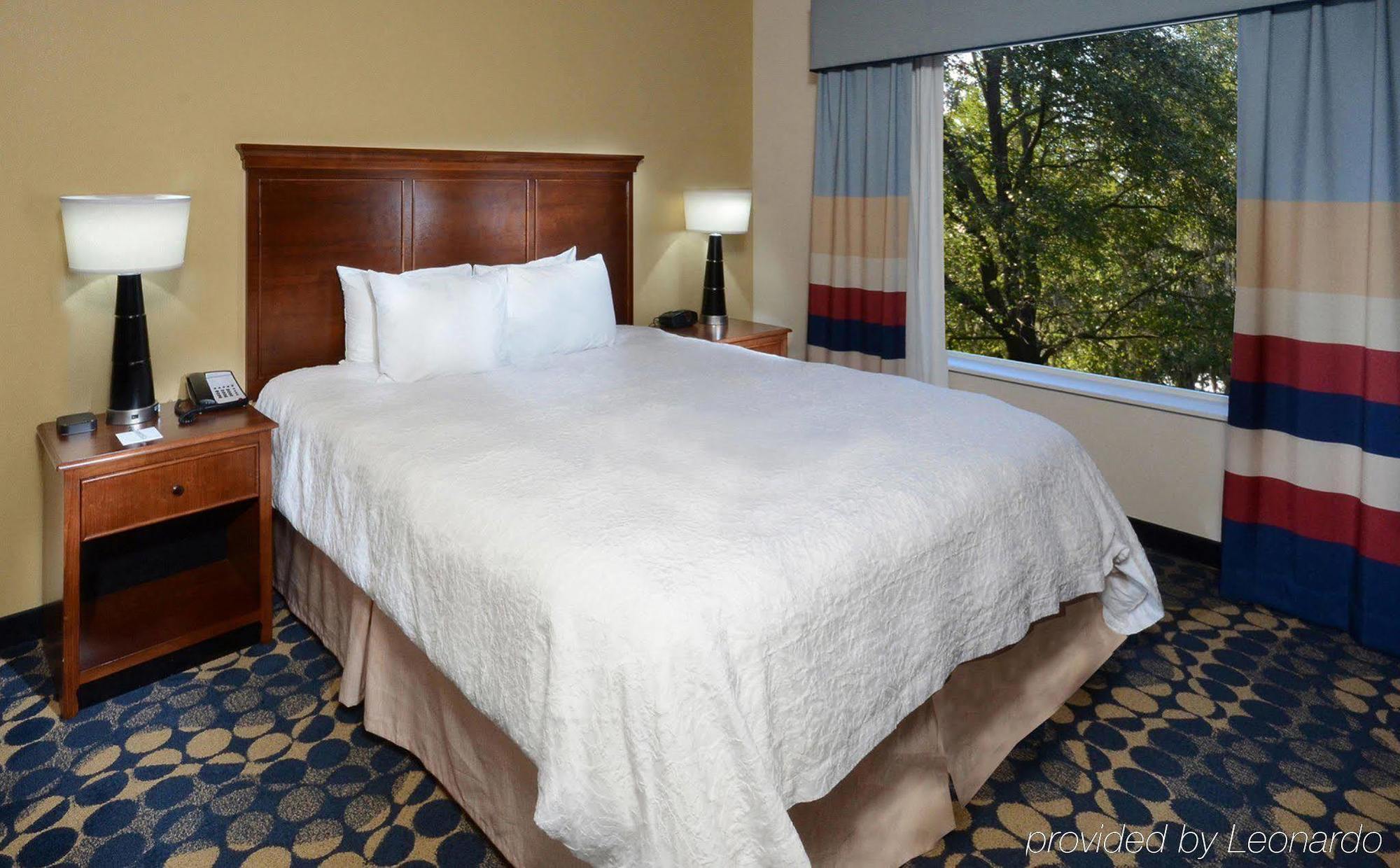 Hampton Inn & Suites Гантерсвілл Екстер'єр фото